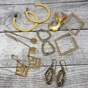 Bundle lot 7 gold tone modernist trendy satement earrings costume jewelry